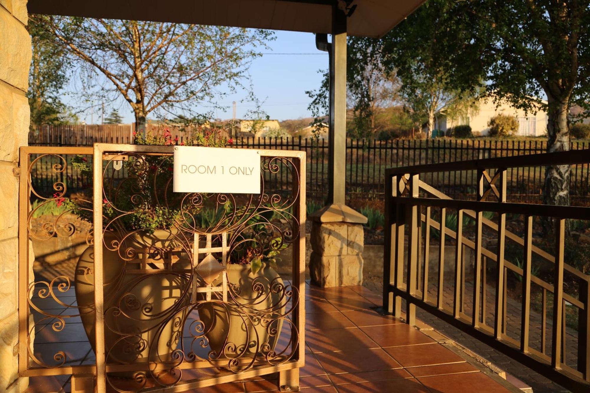 Mt Horeb Manor 克拉伦斯 外观 照片
